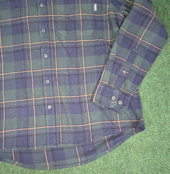 Eddie Bauer | 'Eddie's Favorite Flannel' 2-Ply Cotton Plaid Button Down Flannel - Picture 11 of 16